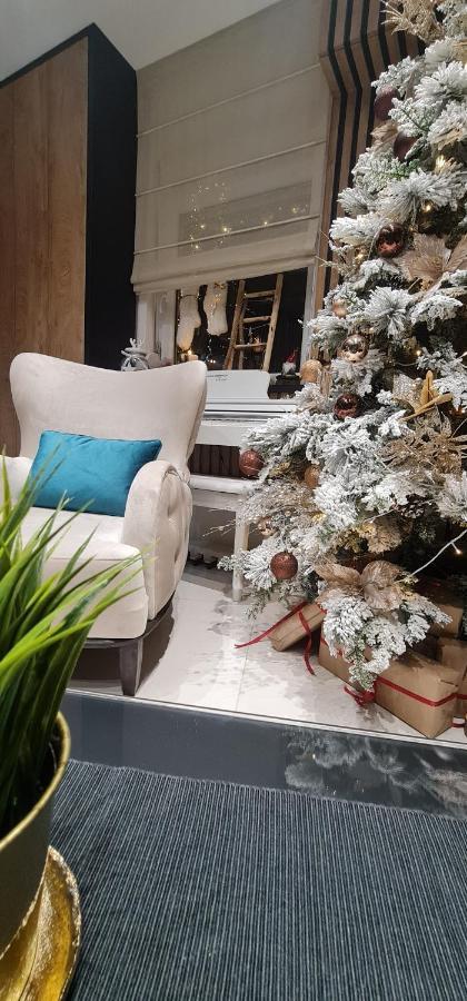 Design Apartment Platinium Spa Lux 5 Star "Havana" Completely Private Wellness & Spa Free Included Sauna & Jacuzzi & Salt Wall & Fire Place & 3D Ceilings & Business Wifi & Netflix & Keyless Code Entry & Full Smart App & Secure 2 Parking Place Ćuprija Kültér fotó