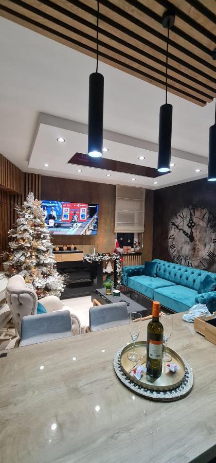 Design Apartment Platinium Spa Lux 5 Star "Havana" Completely Private Wellness & Spa Free Included Sauna & Jacuzzi & Salt Wall & Fire Place & 3D Ceilings & Business Wifi & Netflix & Keyless Code Entry & Full Smart App & Secure 2 Parking Place Ćuprija Kültér fotó