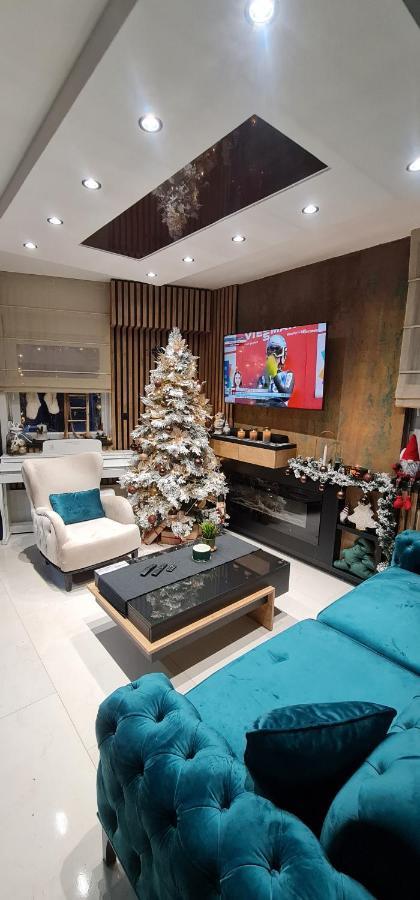 Design Apartment Platinium Spa Lux 5 Star "Havana" Completely Private Wellness & Spa Free Included Sauna & Jacuzzi & Salt Wall & Fire Place & 3D Ceilings & Business Wifi & Netflix & Keyless Code Entry & Full Smart App & Secure 2 Parking Place Ćuprija Kültér fotó