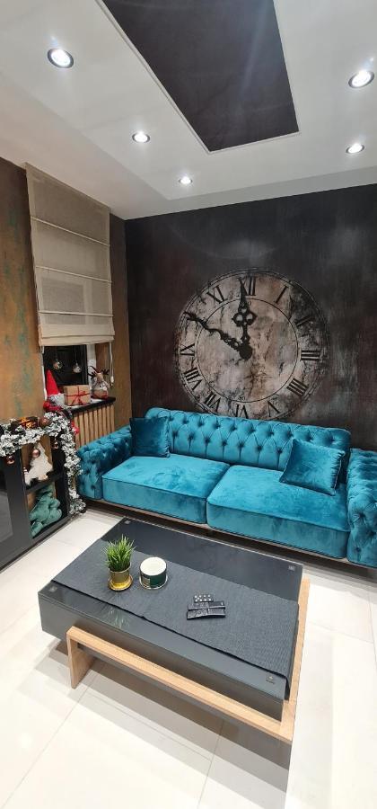 Design Apartment Platinium Spa Lux 5 Star "Havana" Completely Private Wellness & Spa Free Included Sauna & Jacuzzi & Salt Wall & Fire Place & 3D Ceilings & Business Wifi & Netflix & Keyless Code Entry & Full Smart App & Secure 2 Parking Place Ćuprija Kültér fotó