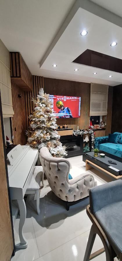 Design Apartment Platinium Spa Lux 5 Star "Havana" Completely Private Wellness & Spa Free Included Sauna & Jacuzzi & Salt Wall & Fire Place & 3D Ceilings & Business Wifi & Netflix & Keyless Code Entry & Full Smart App & Secure 2 Parking Place Ćuprija Kültér fotó