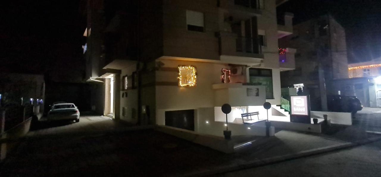Design Apartment Platinium Spa Lux 5 Star "Havana" Completely Private Wellness & Spa Free Included Sauna & Jacuzzi & Salt Wall & Fire Place & 3D Ceilings & Business Wifi & Netflix & Keyless Code Entry & Full Smart App & Secure 2 Parking Place Ćuprija Kültér fotó