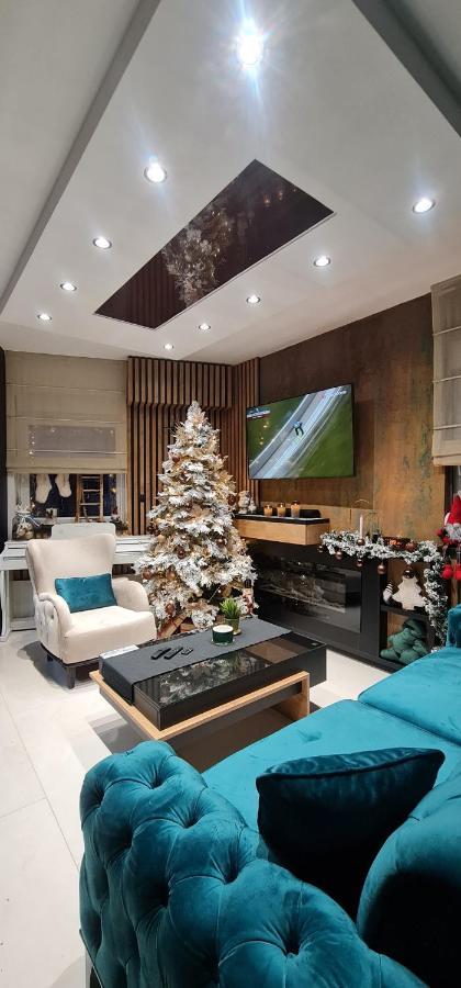 Design Apartment Platinium Spa Lux 5 Star "Havana" Completely Private Wellness & Spa Free Included Sauna & Jacuzzi & Salt Wall & Fire Place & 3D Ceilings & Business Wifi & Netflix & Keyless Code Entry & Full Smart App & Secure 2 Parking Place Ćuprija Kültér fotó