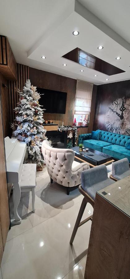 Design Apartment Platinium Spa Lux 5 Star "Havana" Completely Private Wellness & Spa Free Included Sauna & Jacuzzi & Salt Wall & Fire Place & 3D Ceilings & Business Wifi & Netflix & Keyless Code Entry & Full Smart App & Secure 2 Parking Place Ćuprija Kültér fotó