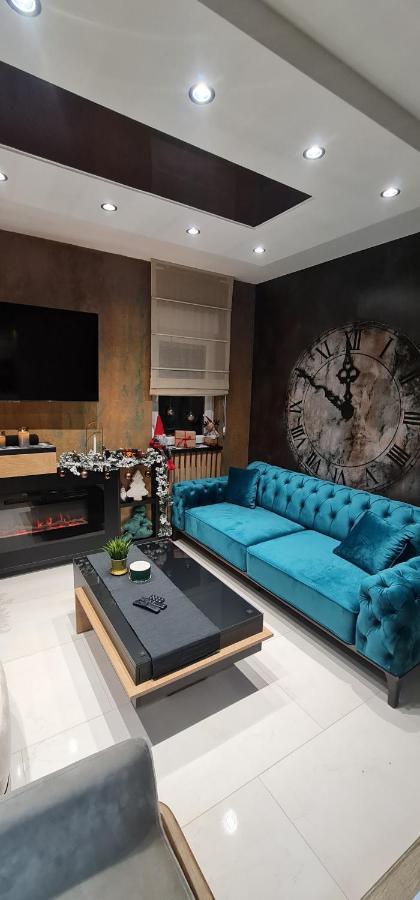 Design Apartment Platinium Spa Lux 5 Star "Havana" Completely Private Wellness & Spa Free Included Sauna & Jacuzzi & Salt Wall & Fire Place & 3D Ceilings & Business Wifi & Netflix & Keyless Code Entry & Full Smart App & Secure 2 Parking Place Ćuprija Kültér fotó