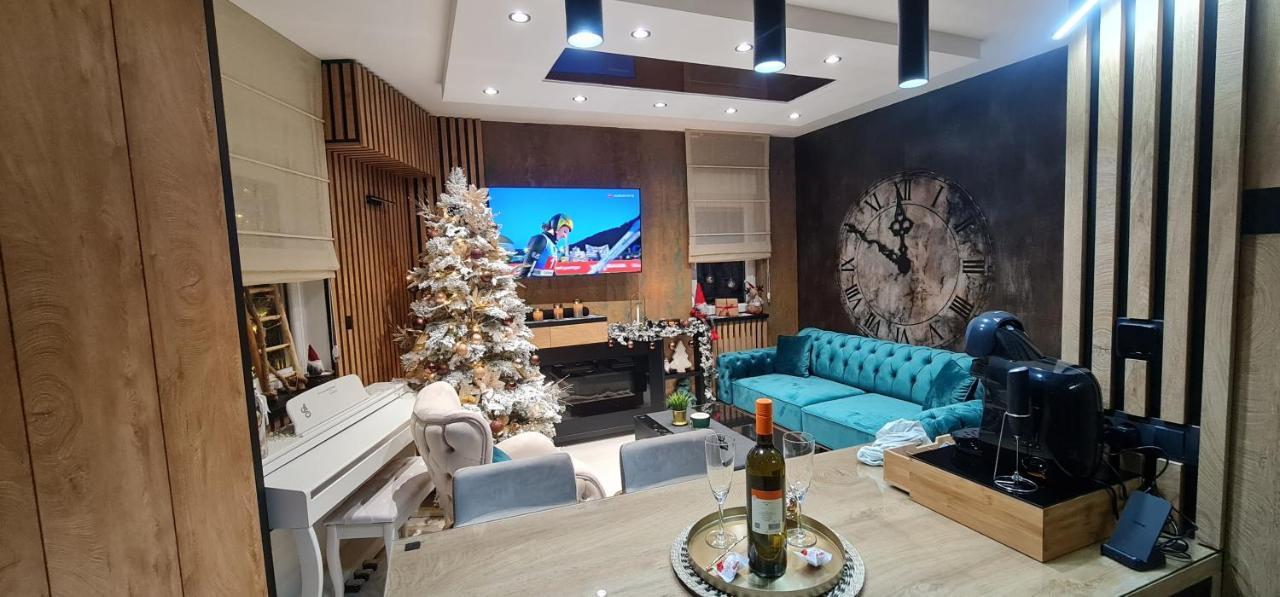 Design Apartment Platinium Spa Lux 5 Star "Havana" Completely Private Wellness & Spa Free Included Sauna & Jacuzzi & Salt Wall & Fire Place & 3D Ceilings & Business Wifi & Netflix & Keyless Code Entry & Full Smart App & Secure 2 Parking Place Ćuprija Kültér fotó