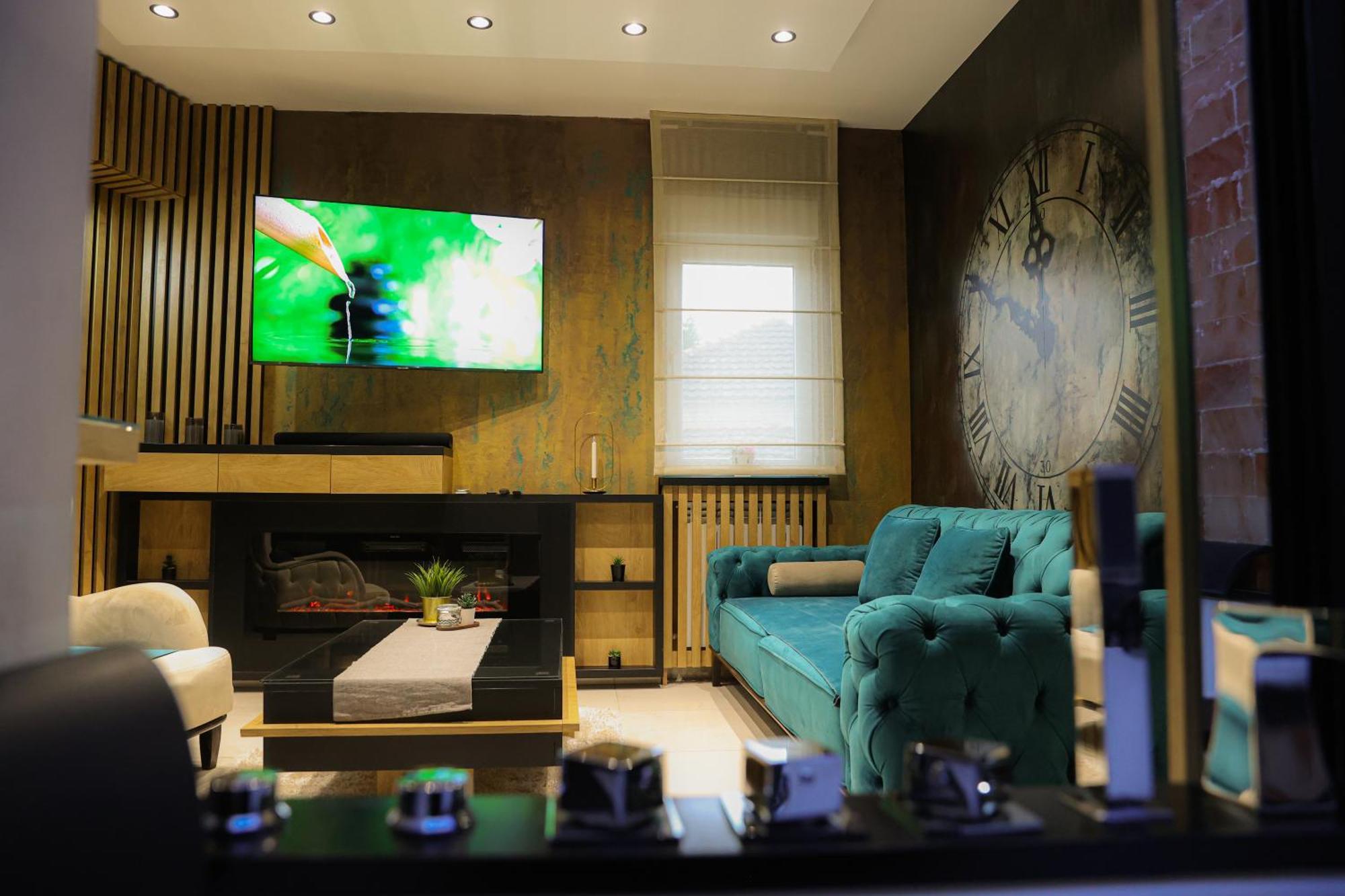 Design Apartment Platinium Spa Lux 5 Star "Havana" Completely Private Wellness & Spa Free Included Sauna & Jacuzzi & Salt Wall & Fire Place & 3D Ceilings & Business Wifi & Netflix & Keyless Code Entry & Full Smart App & Secure 2 Parking Place Ćuprija Kültér fotó